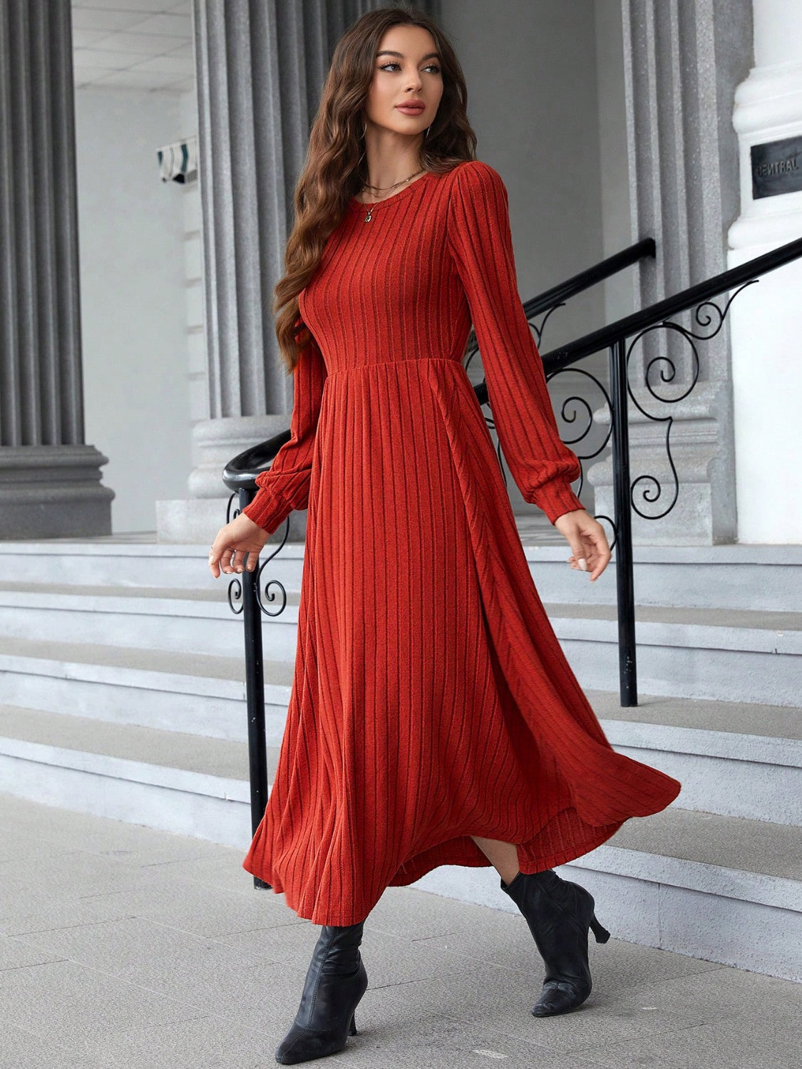 Agnes | Ribbed long sleeve dress with a crew neck