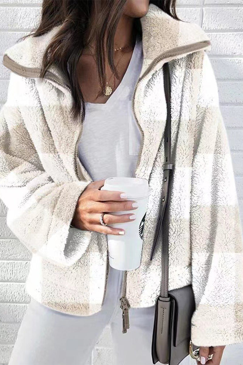 Laura | Stylish and elegant winter garment