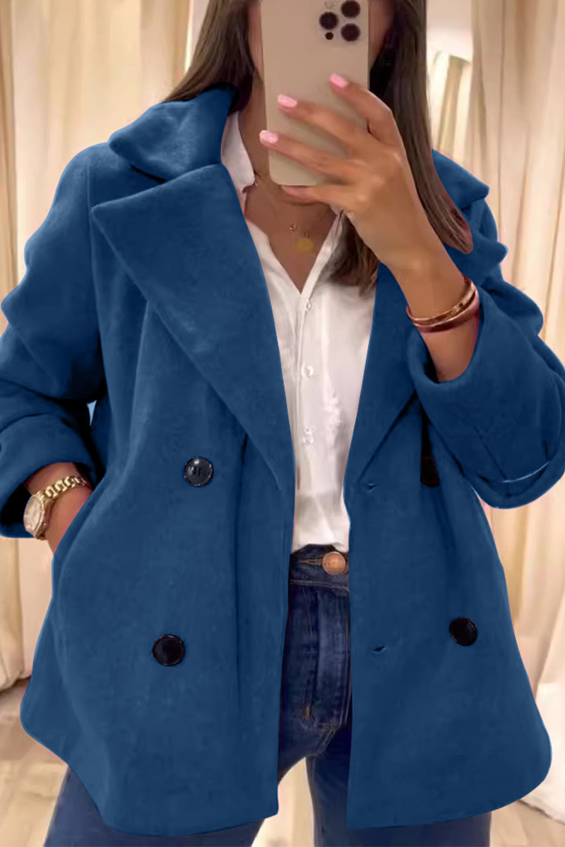 Eugenia | Casual everyday outerwear with buttons and turn-down collar