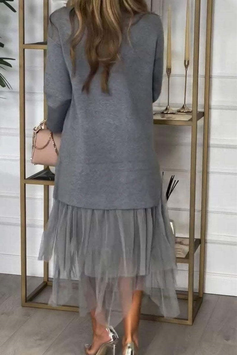 Katrien | Casual two-piece suit with turtleneck and long sleeves and slit