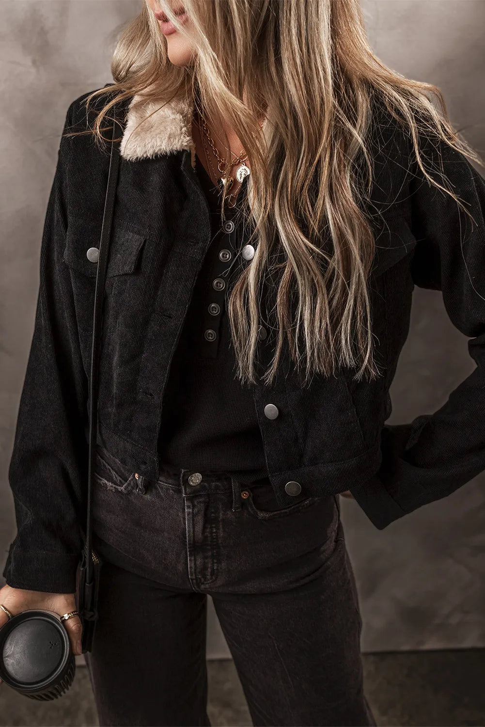 Lilian | Fluffy button-down jacket with collar