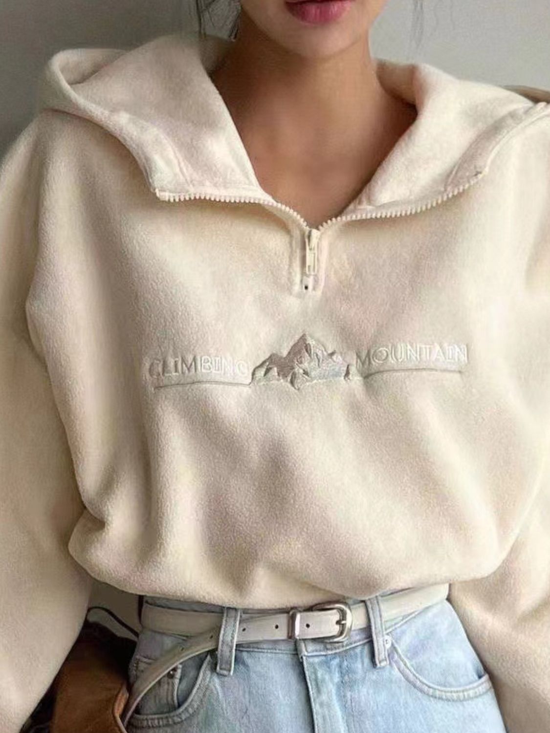 Beatriz | Mountain Quarter Zip Long Sleeve Hoodie