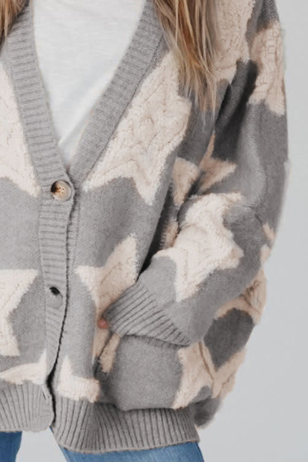 Rafaela | Timeless and stylish winter cardigan