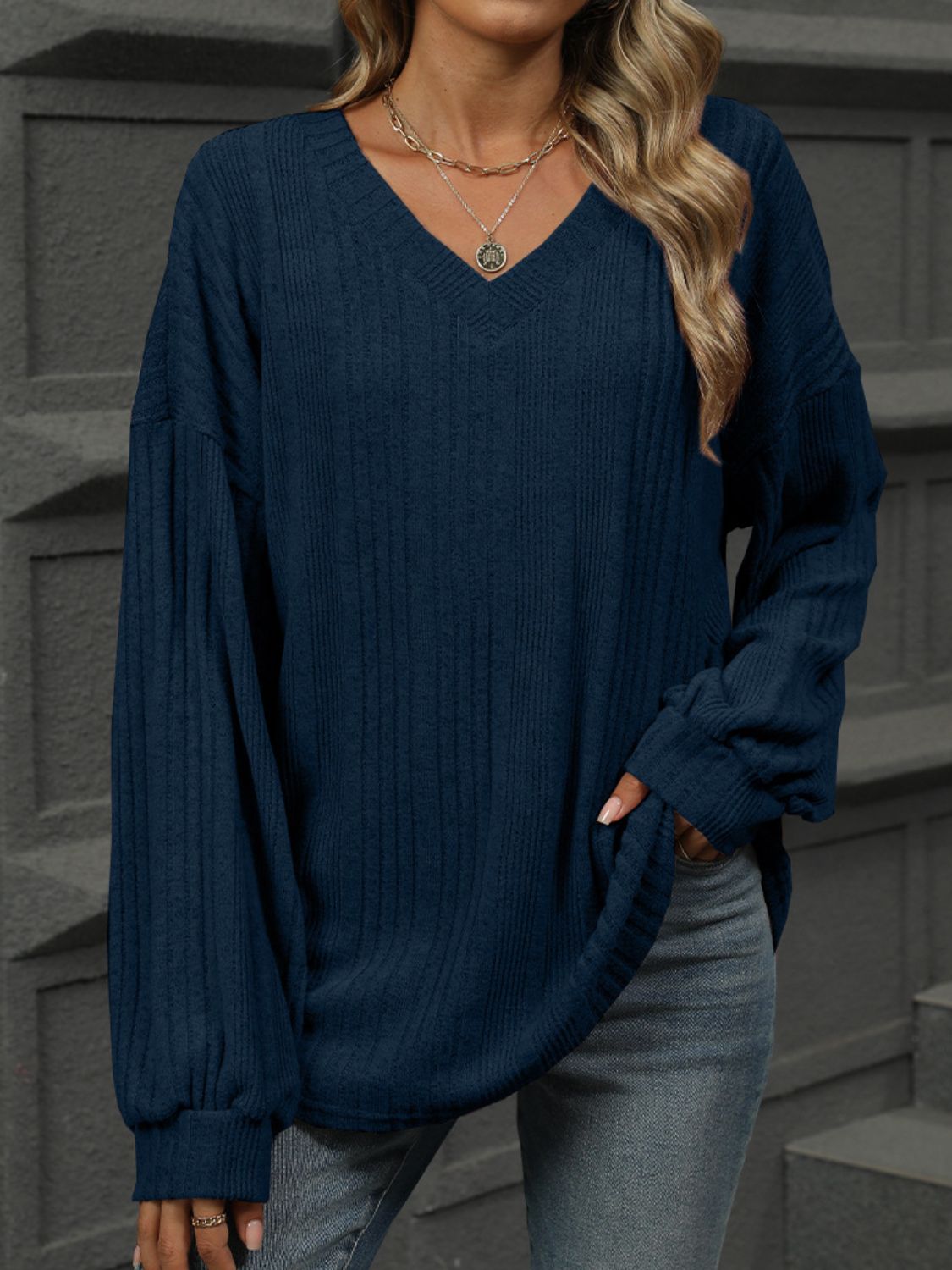 Liselotte | Long sleeve V-neck t-shirt
