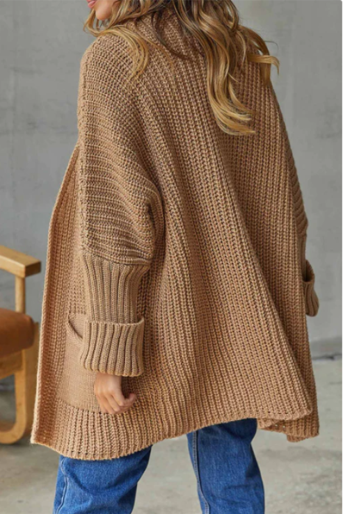 Dominique | Modern and versatile winter cardigan