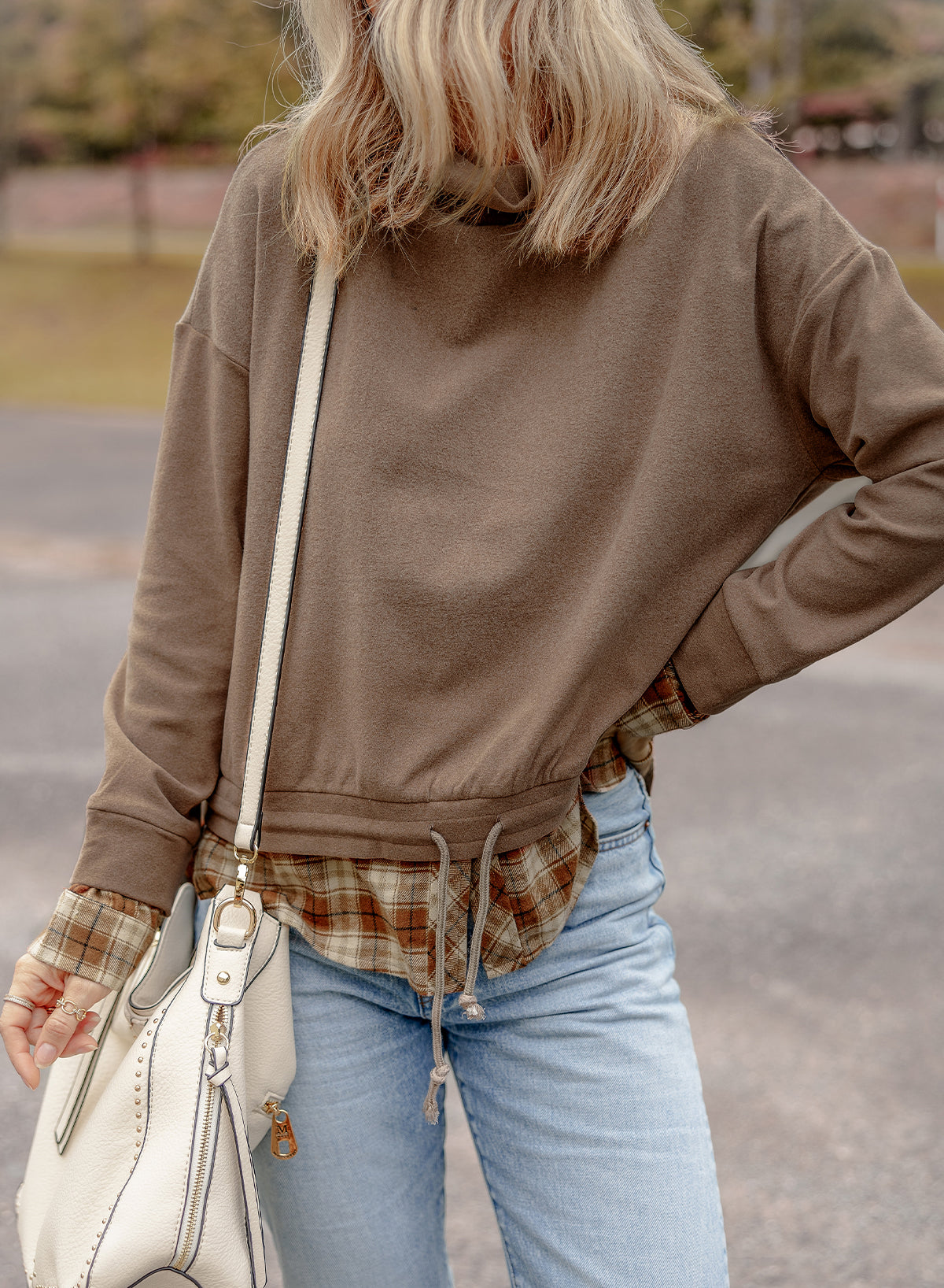 Rafaela | Simple and stylish winter blouse