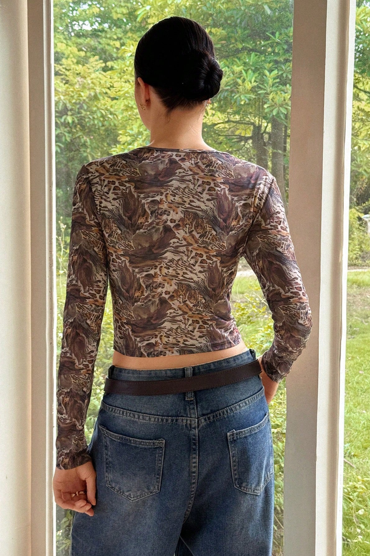 Mesh Sheer Leopard Print Slim Fit Long Sleeve Tee