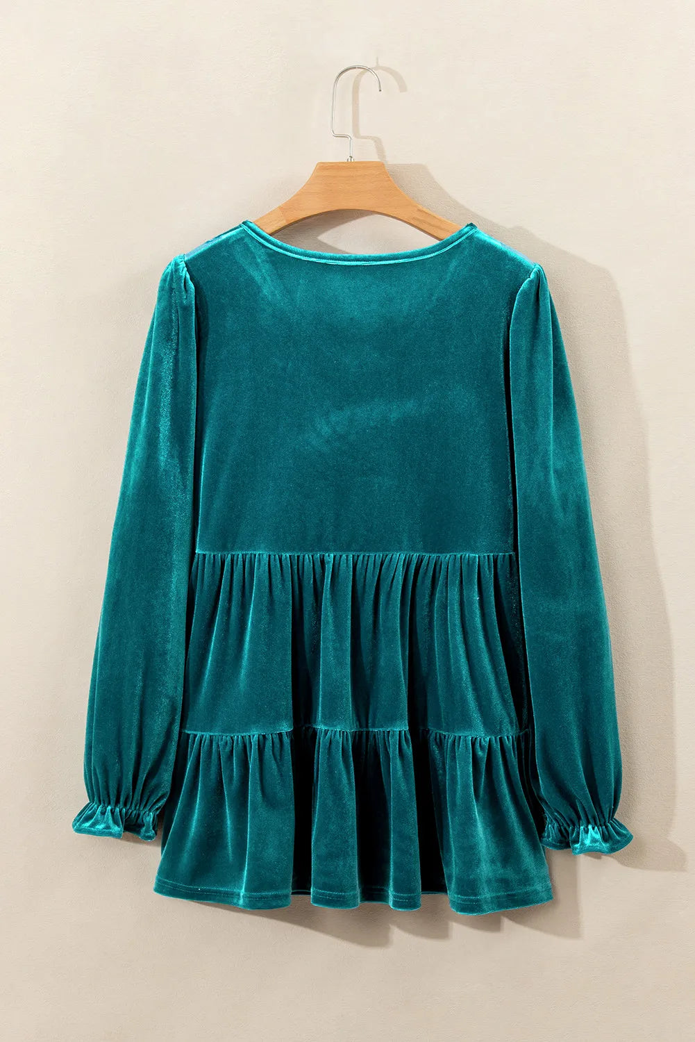 Beata | Peplum blouse with V-neck and flounced sleeves