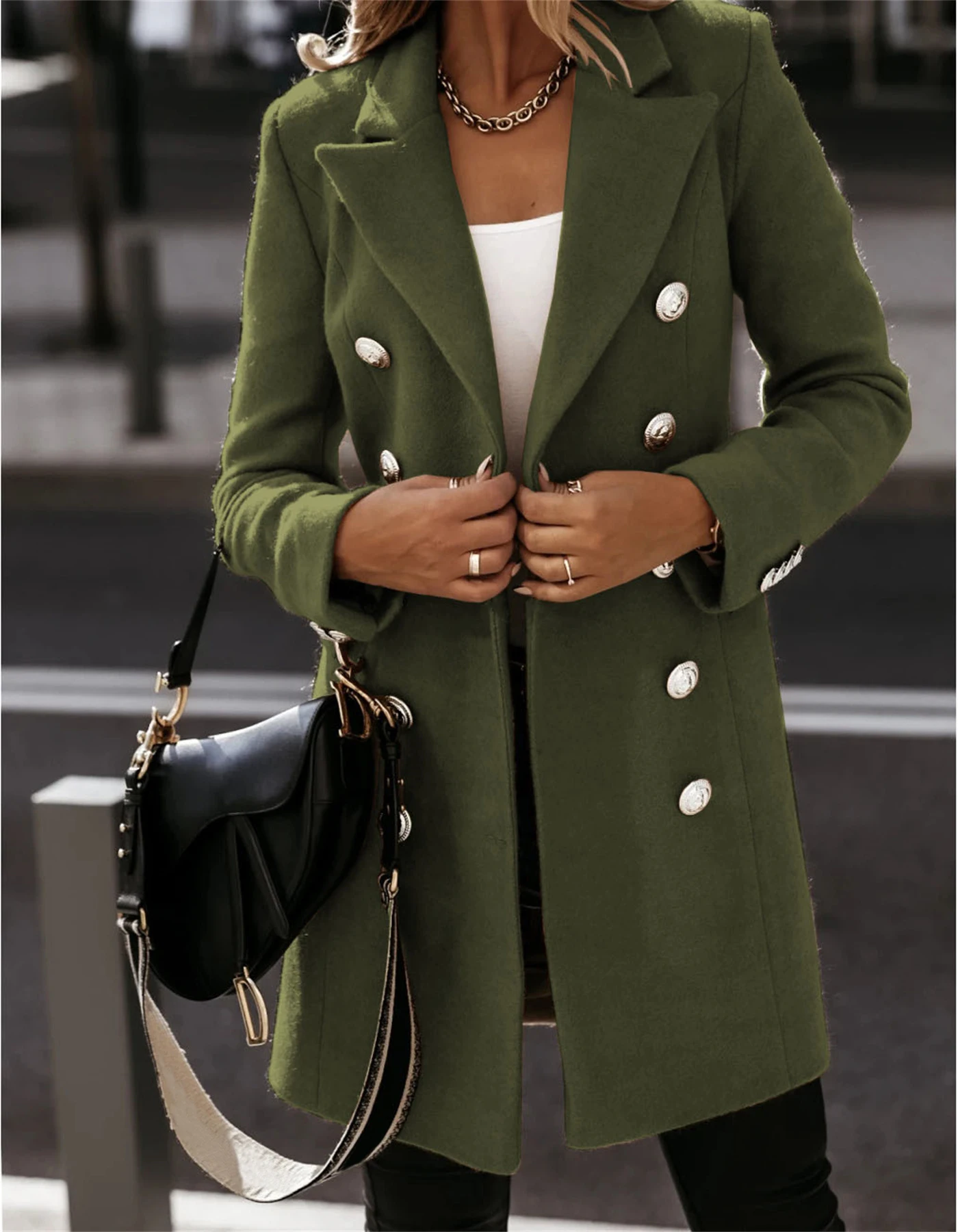 Hilda | Elegant and casual winter garment