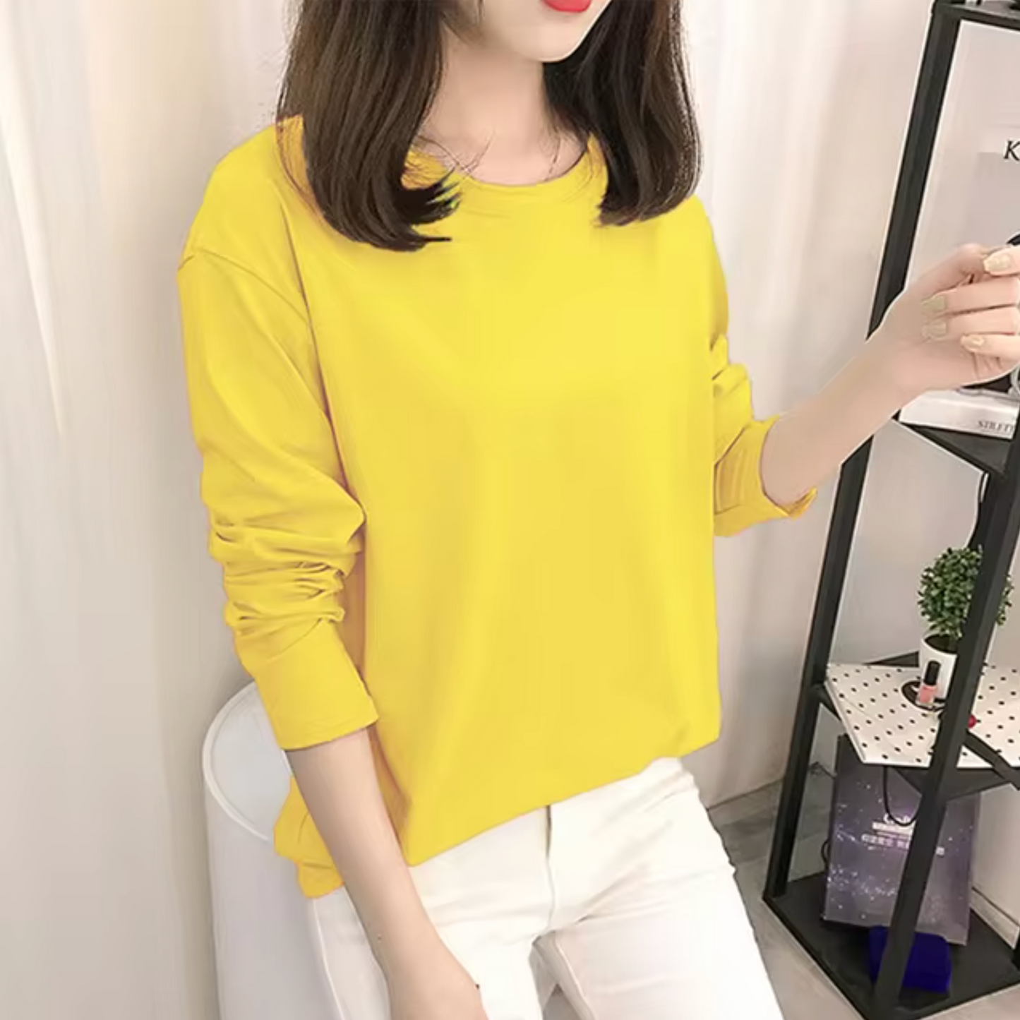 Iris | Long-sleeved cotton shirt with a crew neck