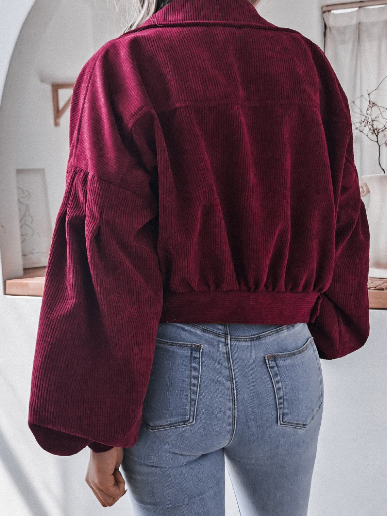 Esther | Cropped corduroy jacket with lantern sleeves