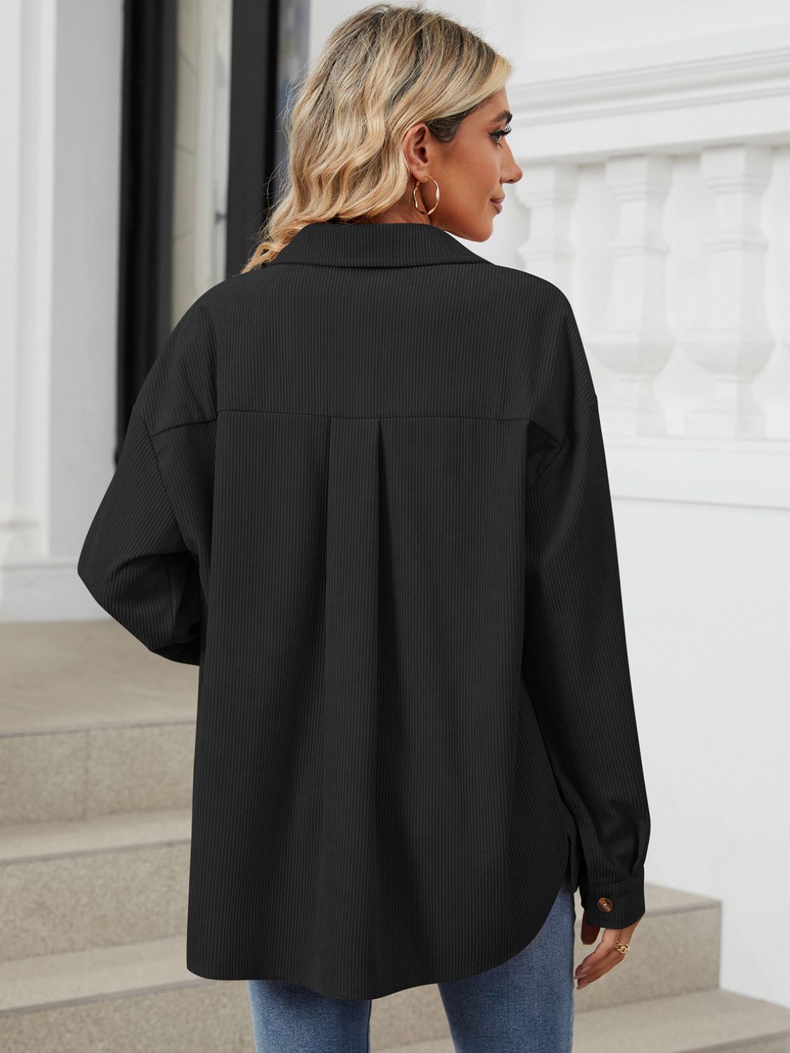 Ines | Long-sleeved outerwear with a button placket and dropped shoulders