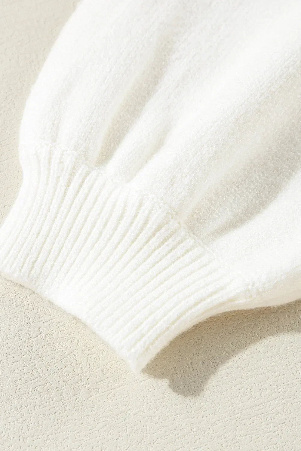 Blanca | Short-sleeved sweater with sequins and stand-up collar
