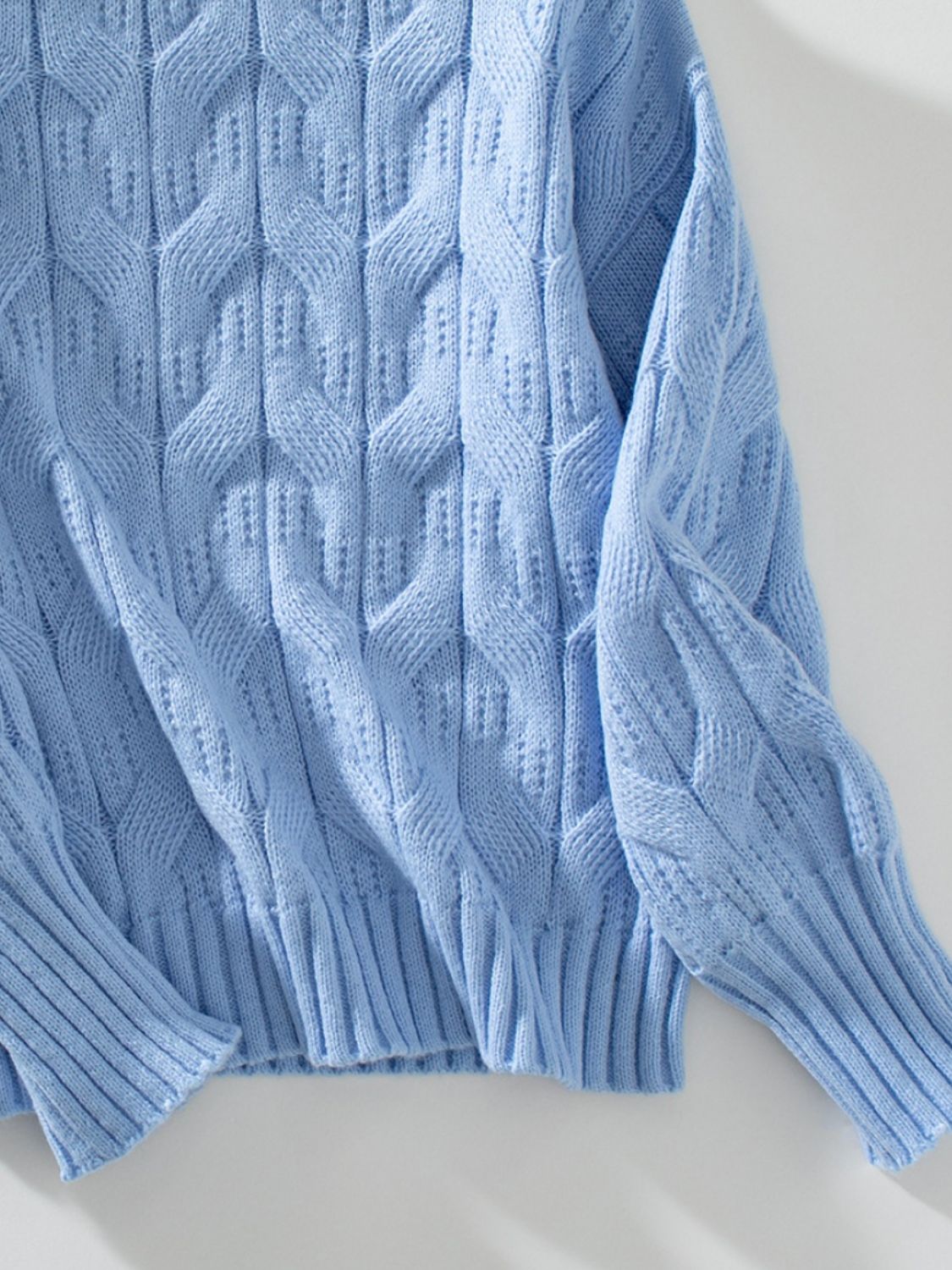 Teodora | Long-sleeved sweater with cable knit and stand-up collar