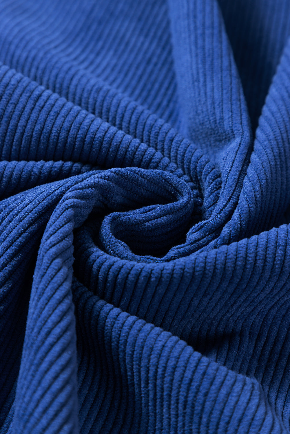 Pilar| Relaxed and timeless winter garment