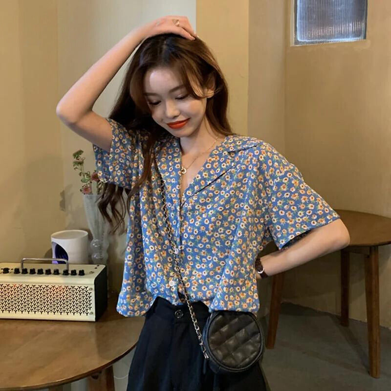 Julie® | Blouse With Floral Print And Button Closure