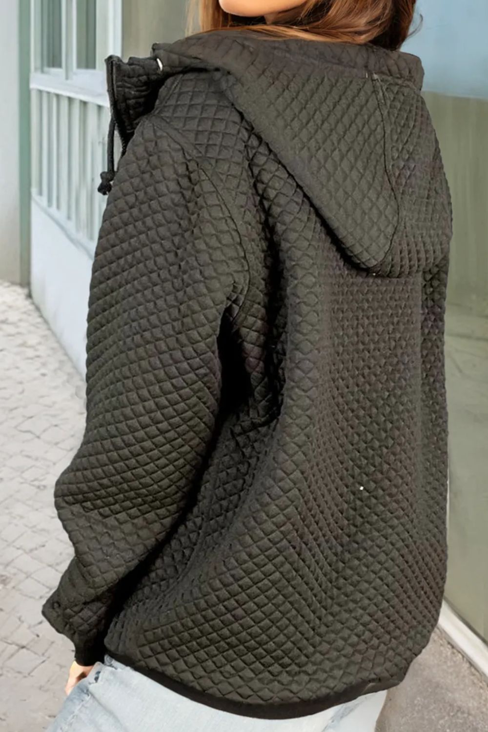 Lisette | Long sleeve hooded jacket with drawstring and zip fastening
