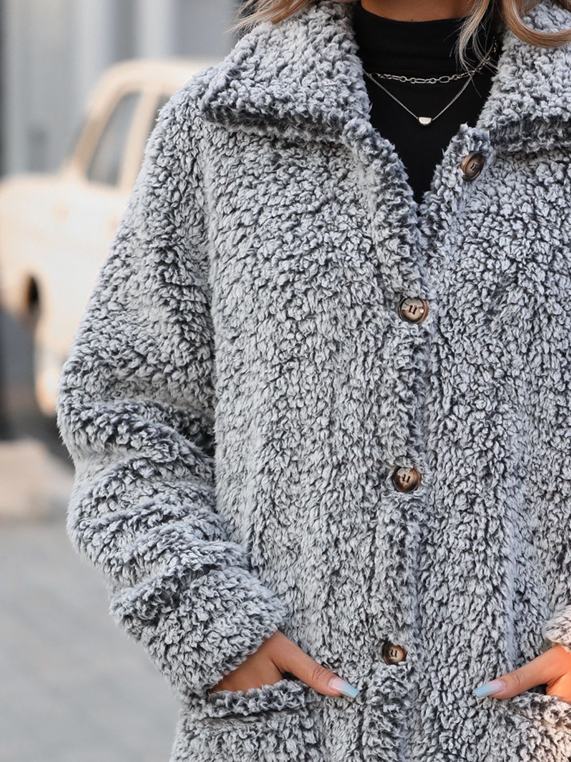 Luciana | Long-sleeved plush jacket with pockets and collar