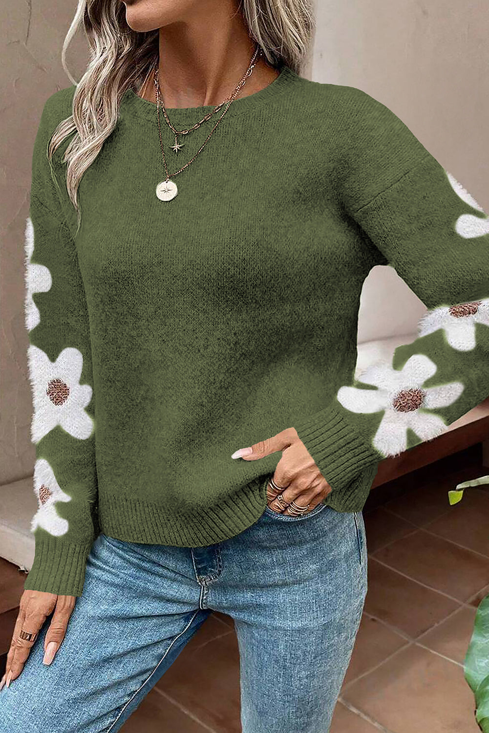 Nicolasa | Fashionable and effortless winter sweater