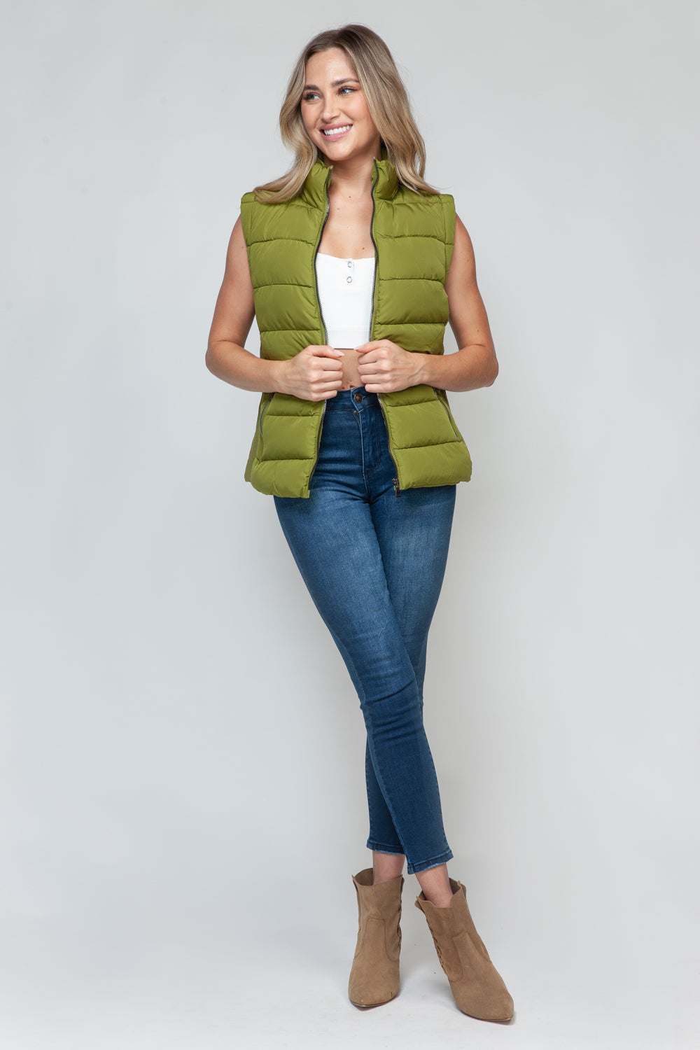 Simona | Snobbish turtleneck vest with zip and pockets