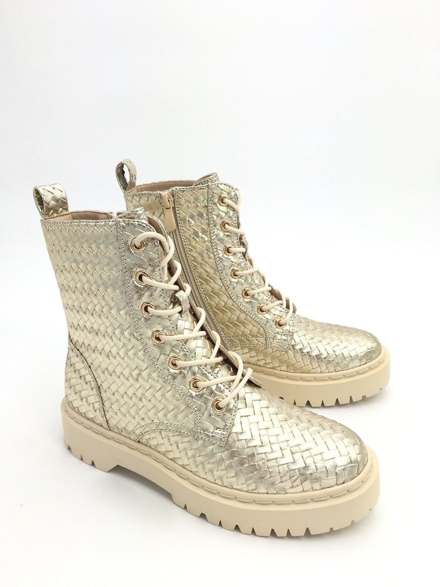 Tamar | golden boots