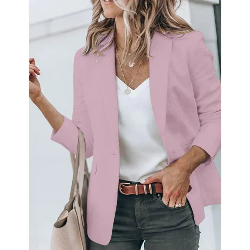Reina | Modern and fashionable winter clothing item
