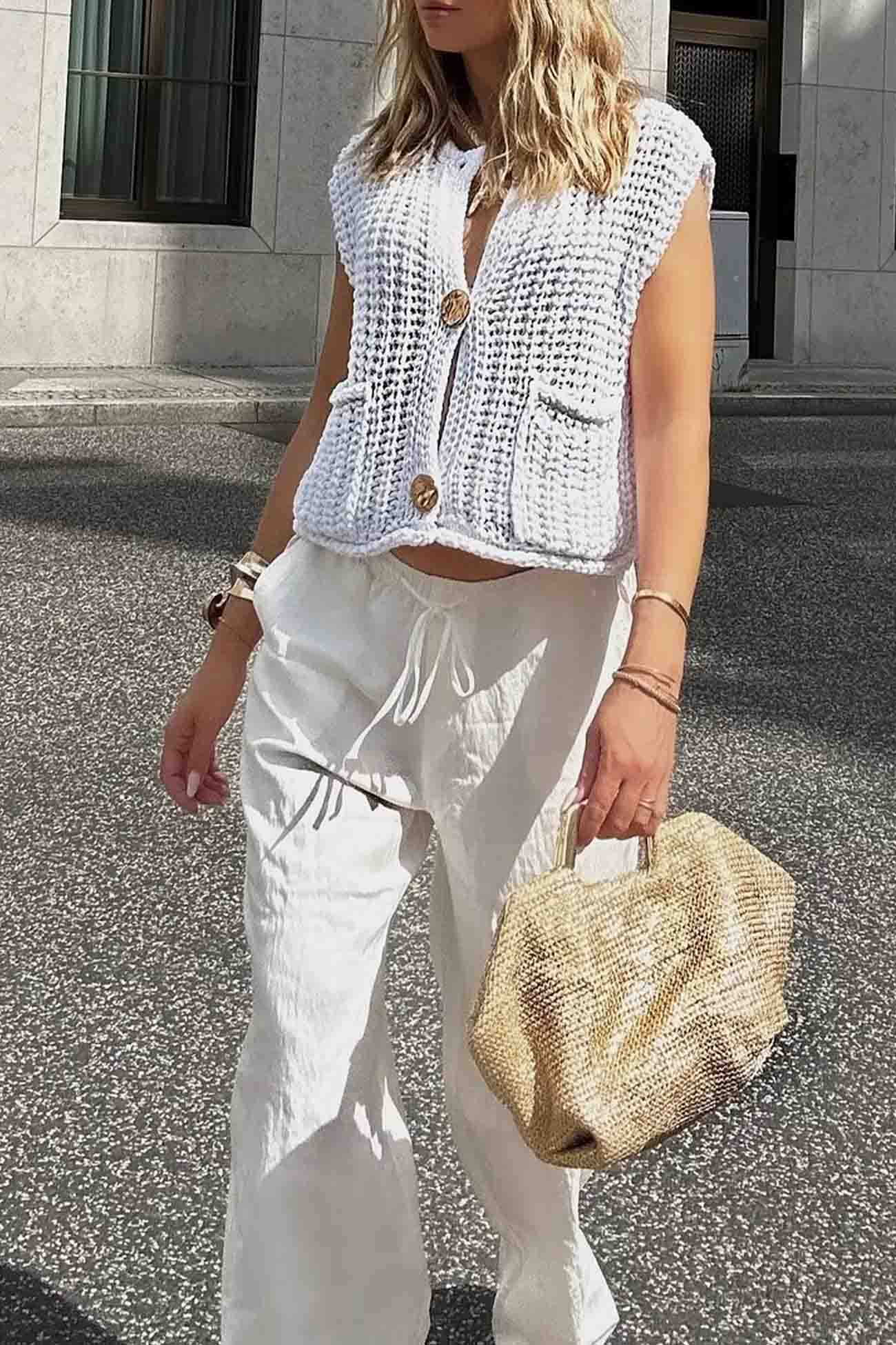 Katinka | Cardigan with a button placket at the front and sleeveless pockets