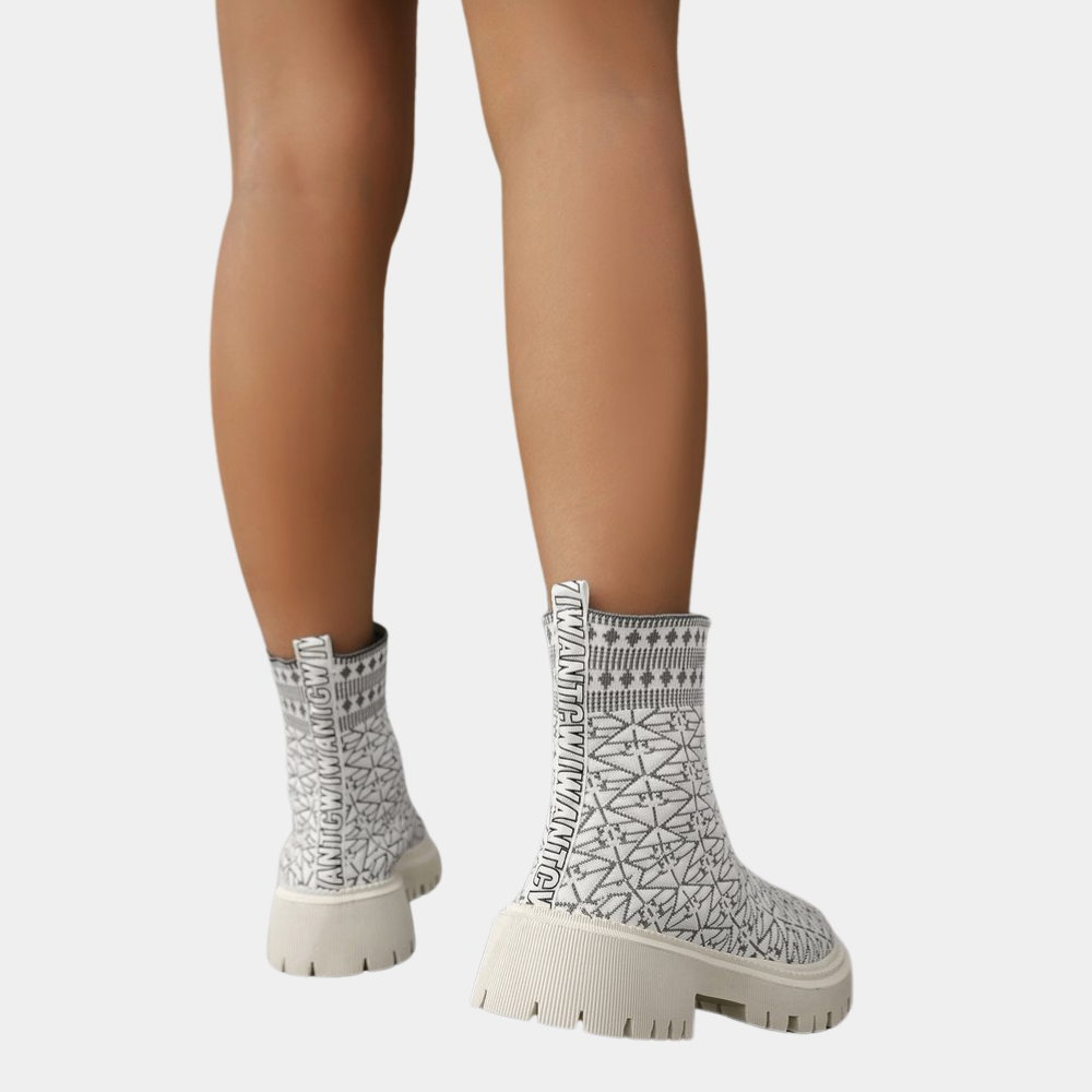 Genoveva | Elegant and detailed support boots
