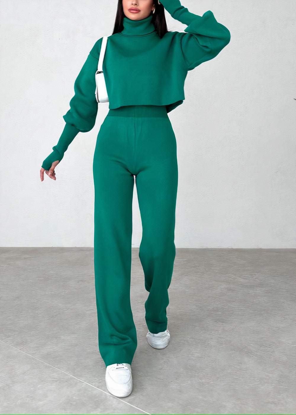 Greta® | Comfortable suit set with a high collar