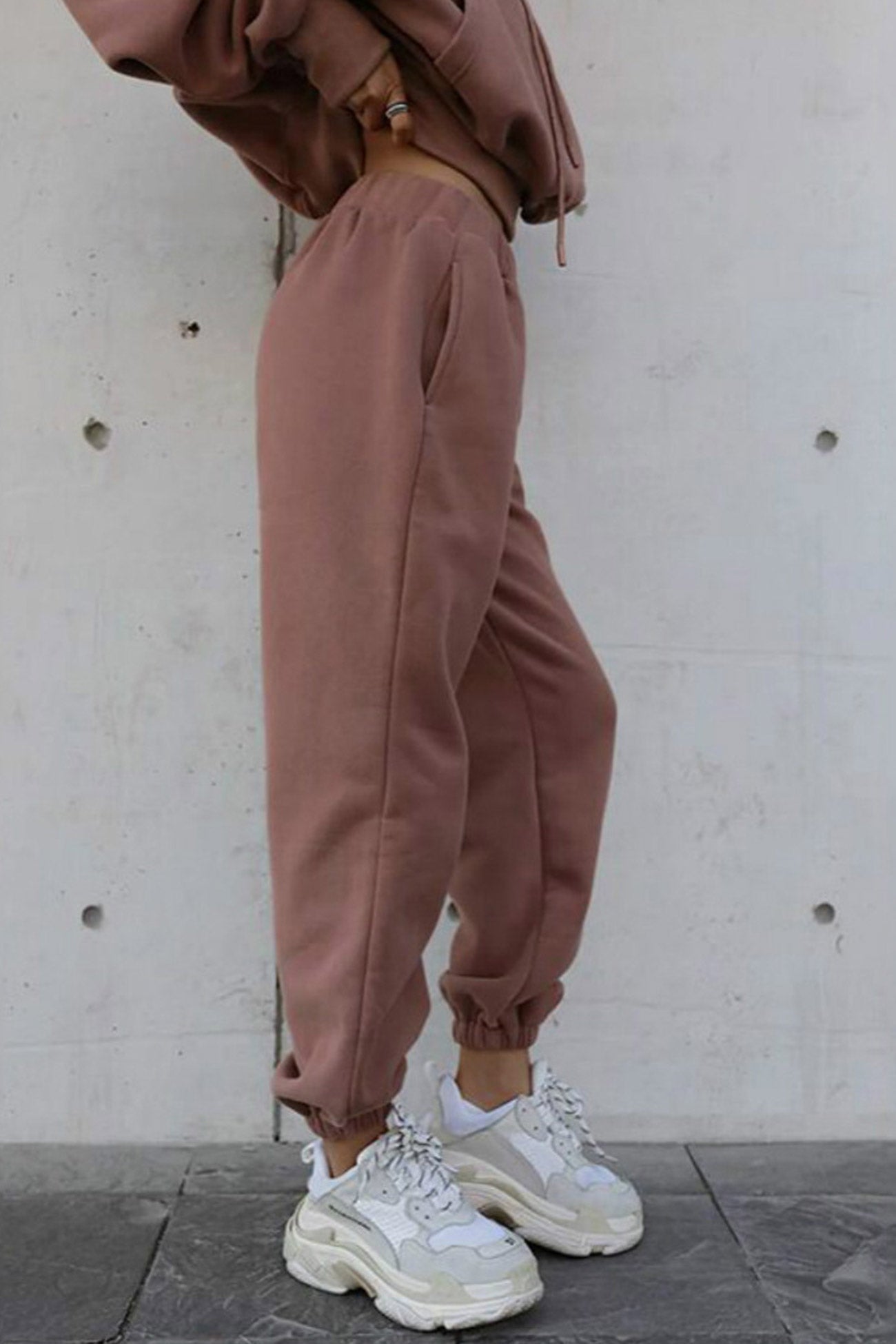 Margrit | Hooded drawstring crop top with sweatpants