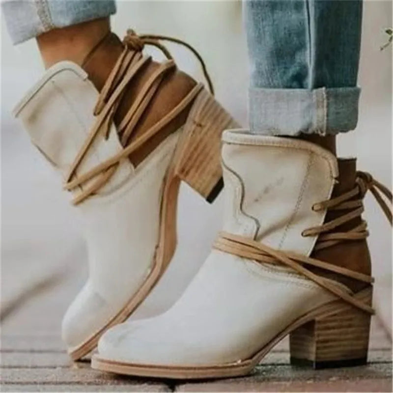 Sandra | Stylish and supportive orthopedic footwear.