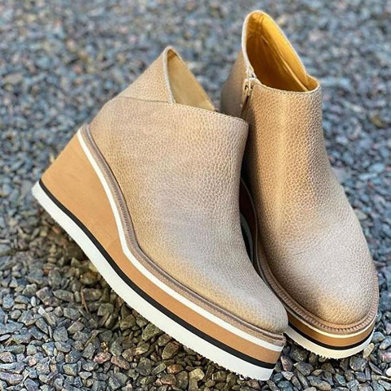 Judith | Versatile and supportive orthopedic boots.