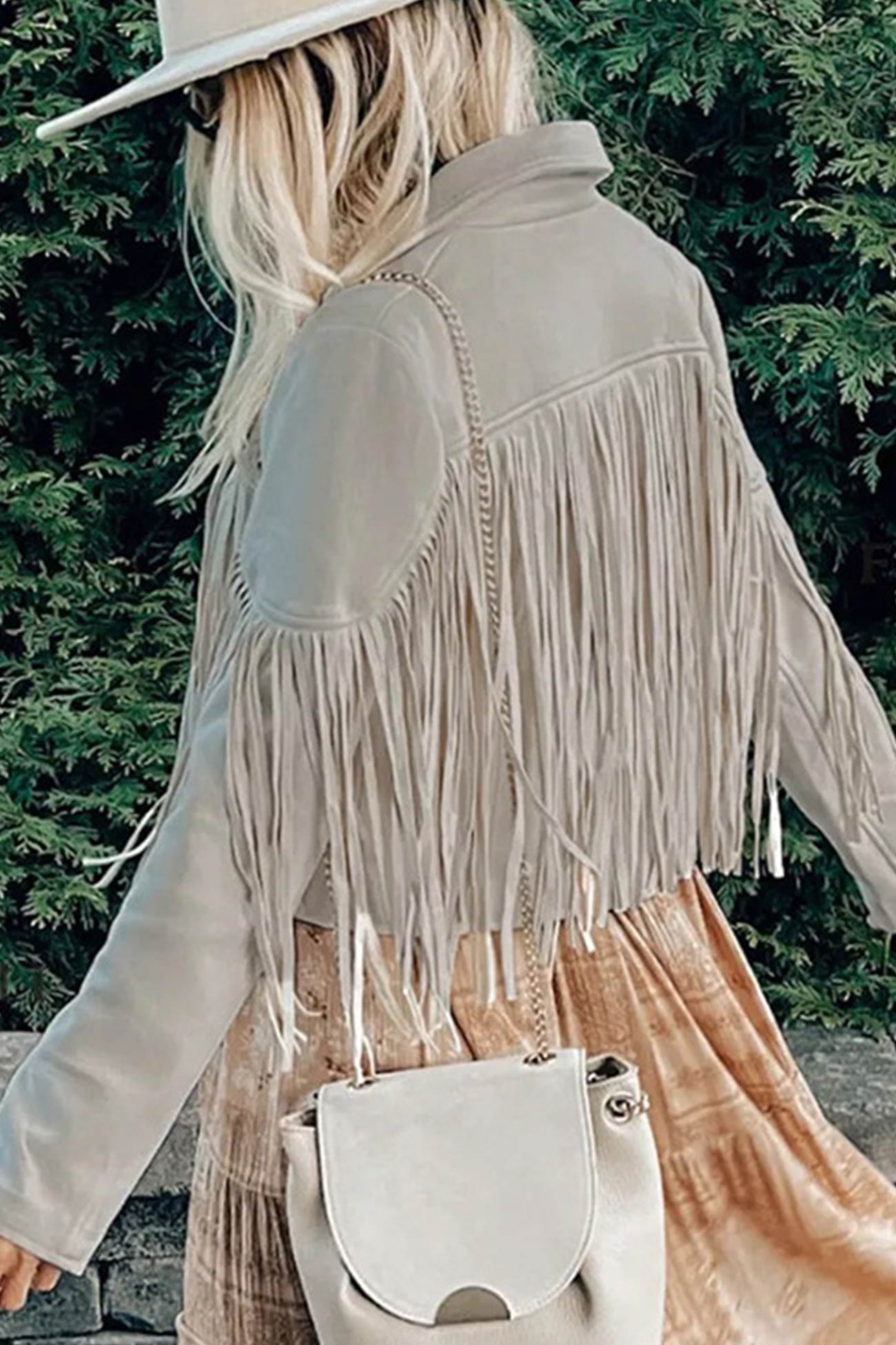 Silvia | Short jacket with lapel tassel decoration