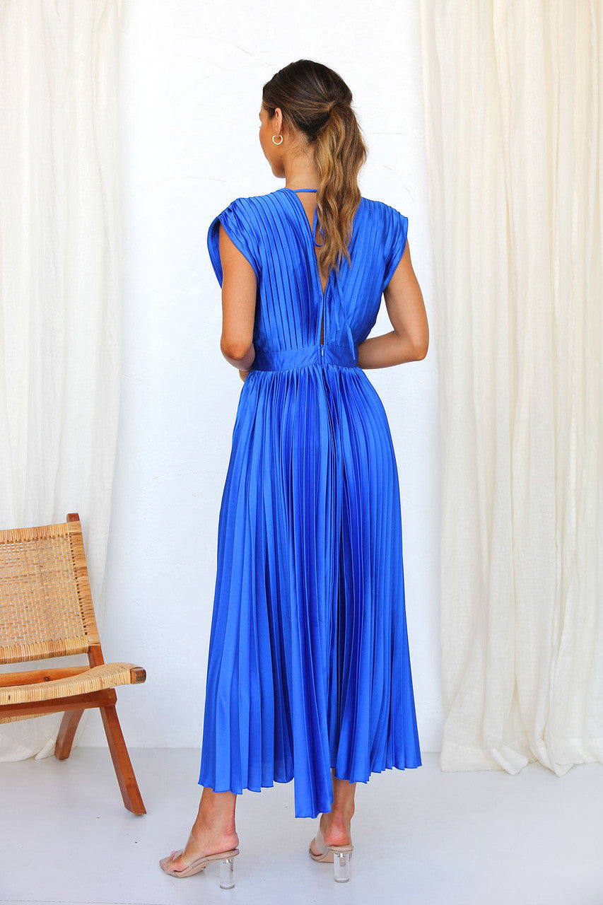 Olivia® | Long Dress With Deep V-Neckline And Bow On The Back