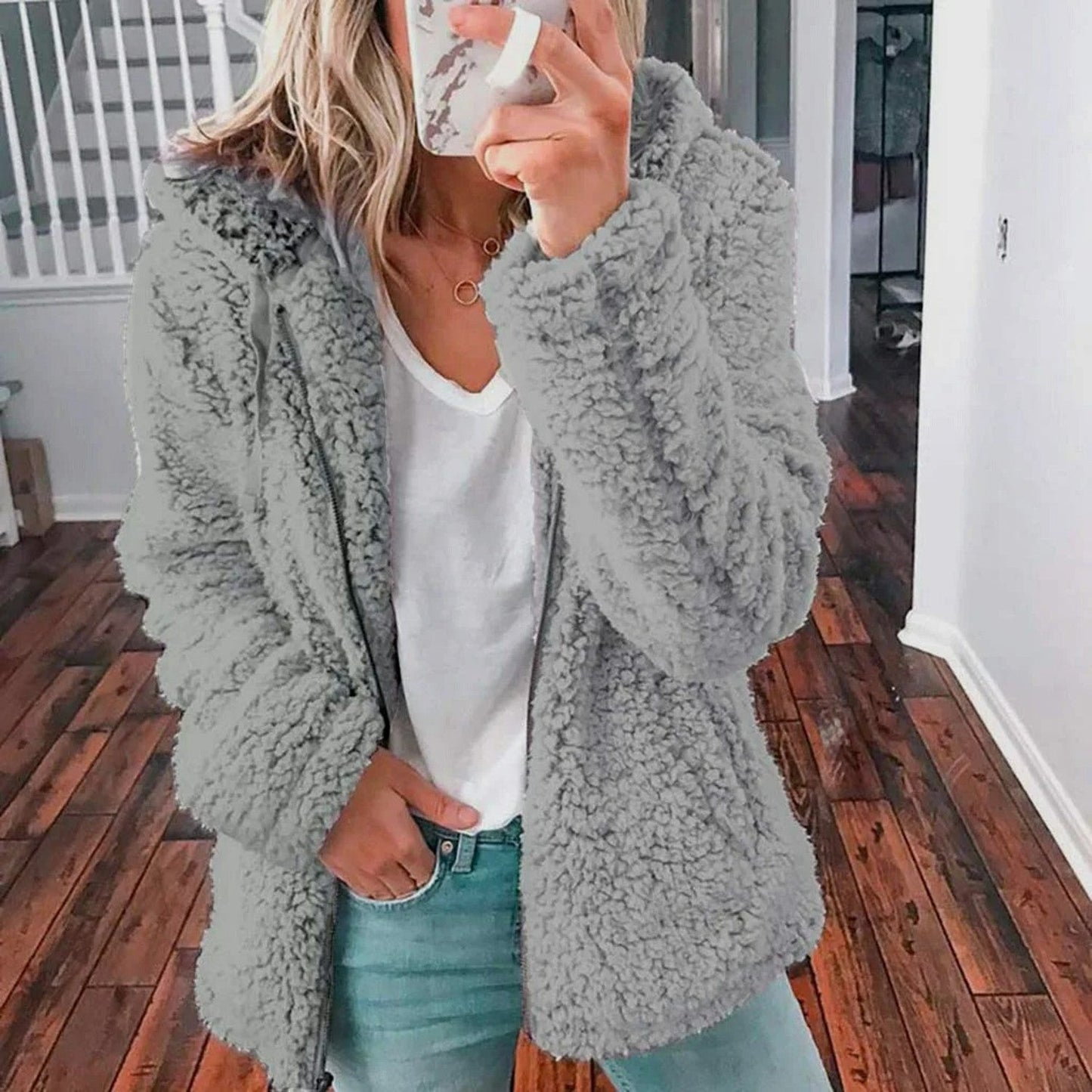 Luisa | Modern and versatile winter garment