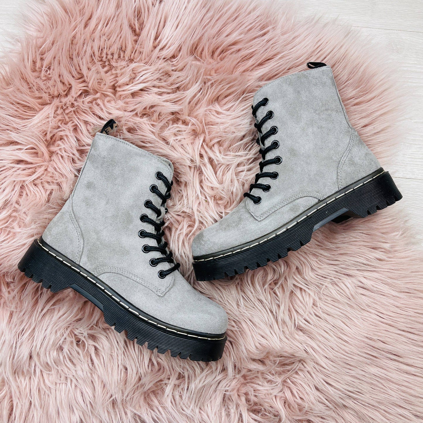 Teodora | gray boots