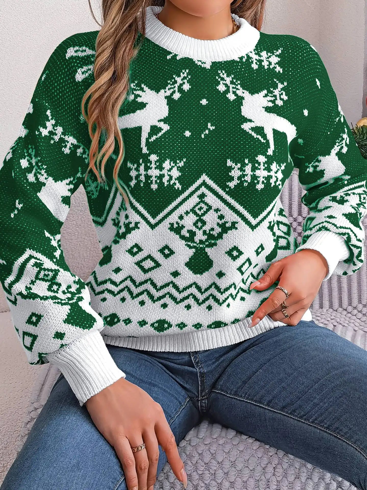 Lucrezia | Women's warm round neck Christmas reindeer knitted sweater