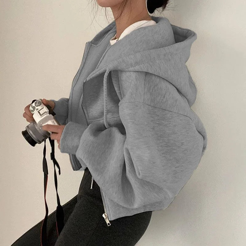 Silvia | Fashionable women's zip-up hoodie