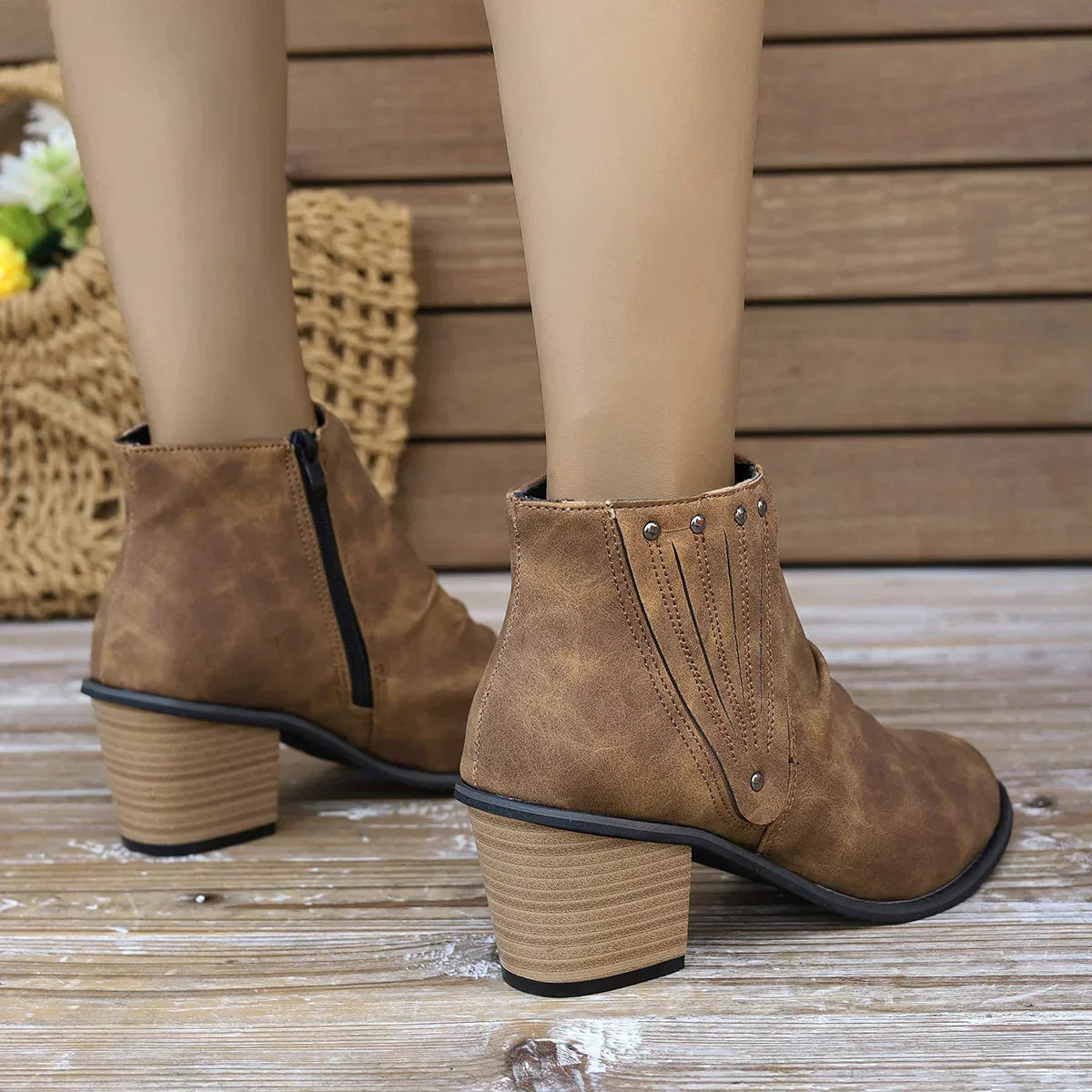 Monica | Supportive and fashionable orthopedic boots