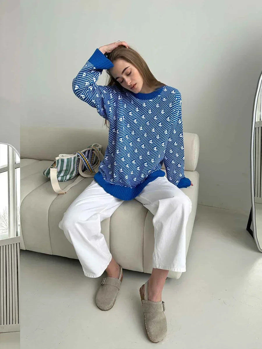 Selena | Women's knitted sweater with an elegant print