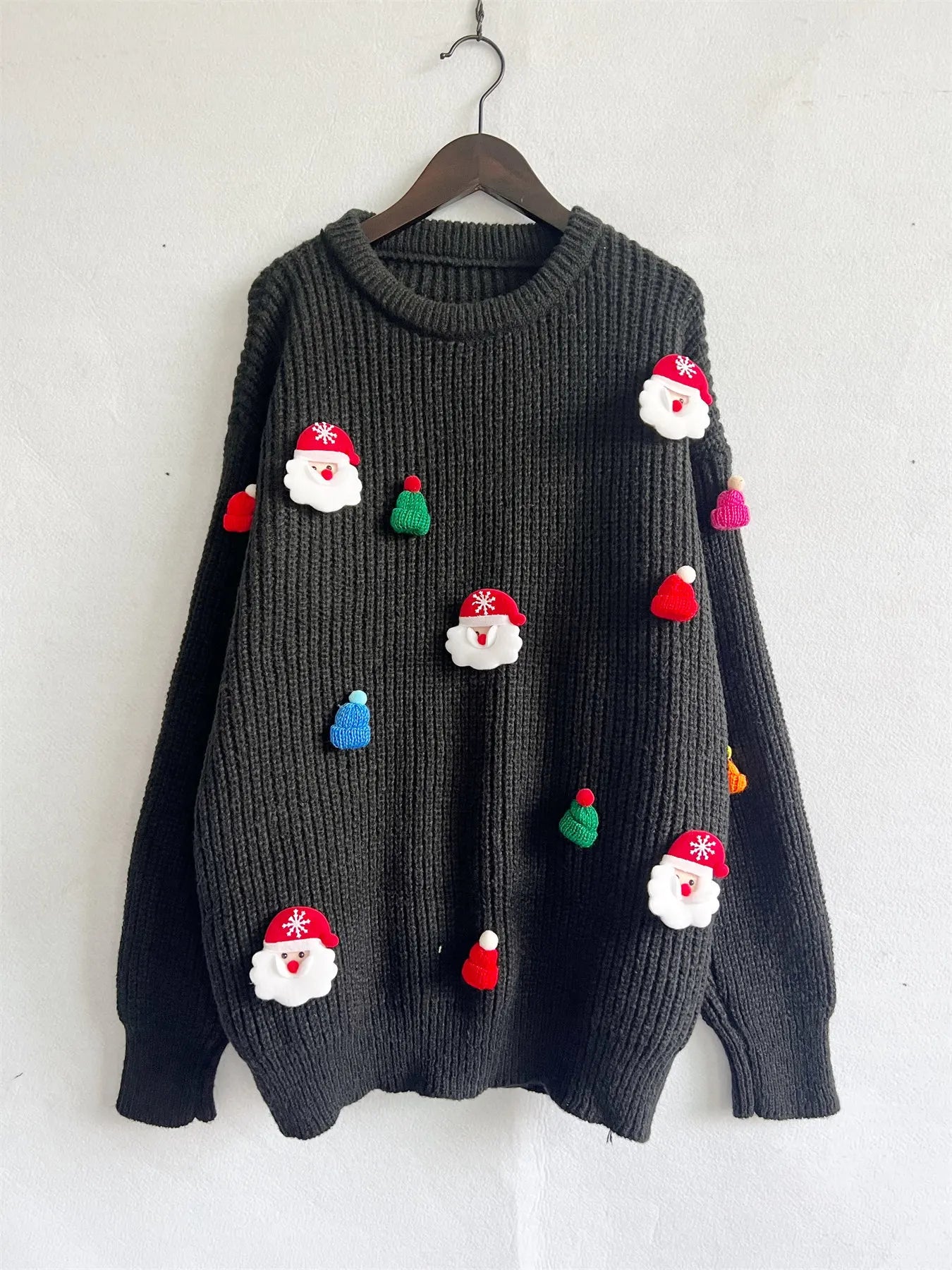 Gabriela | Warm jacquard knitted sweater with a crew neck and crocheted Christmas characters for women