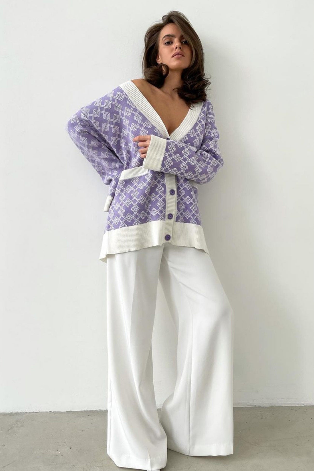 Teresa | Cardigan with a geometric pattern and a V-neck