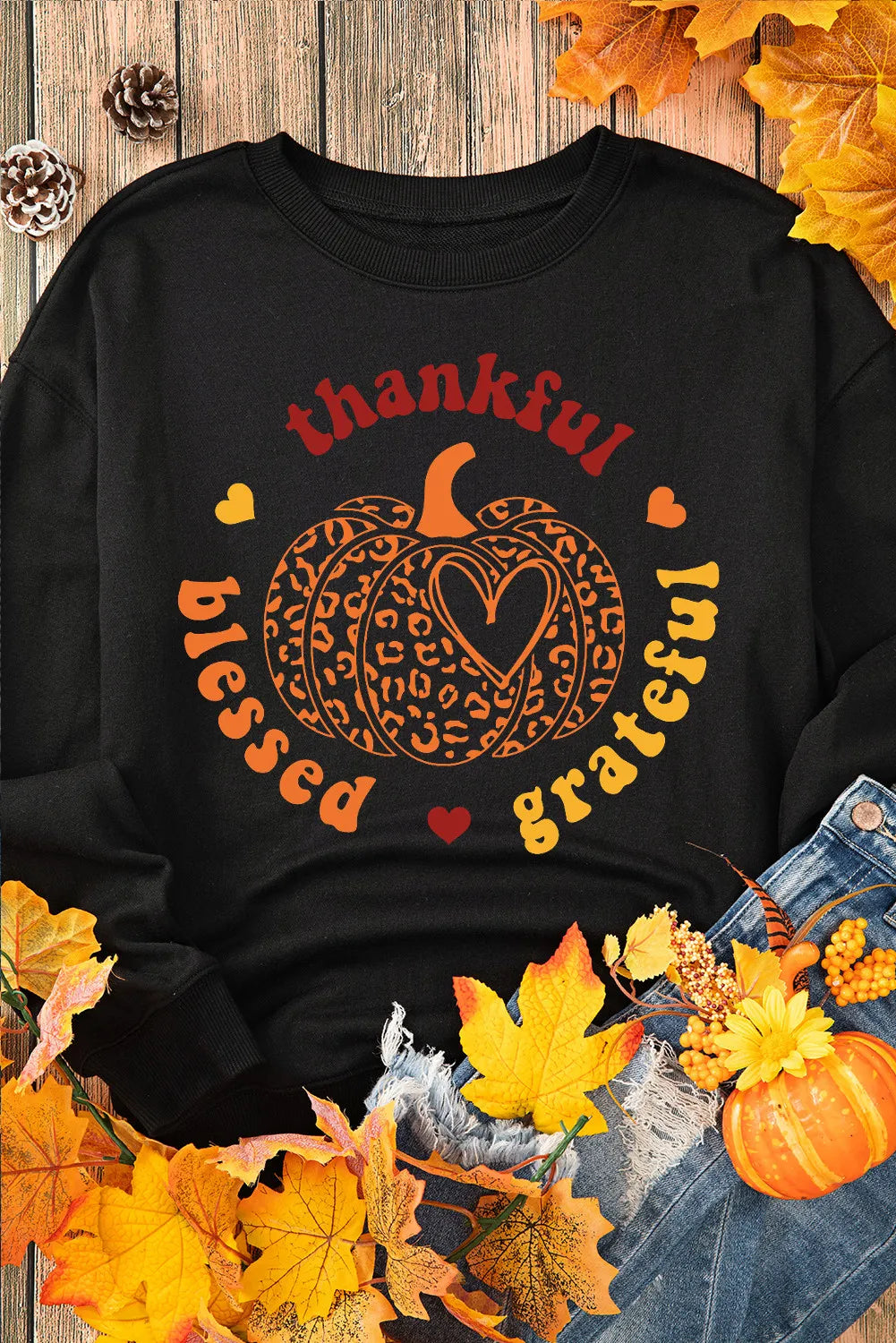 Olga | Long-sleeved sweatshirt with a pumpkin graphic