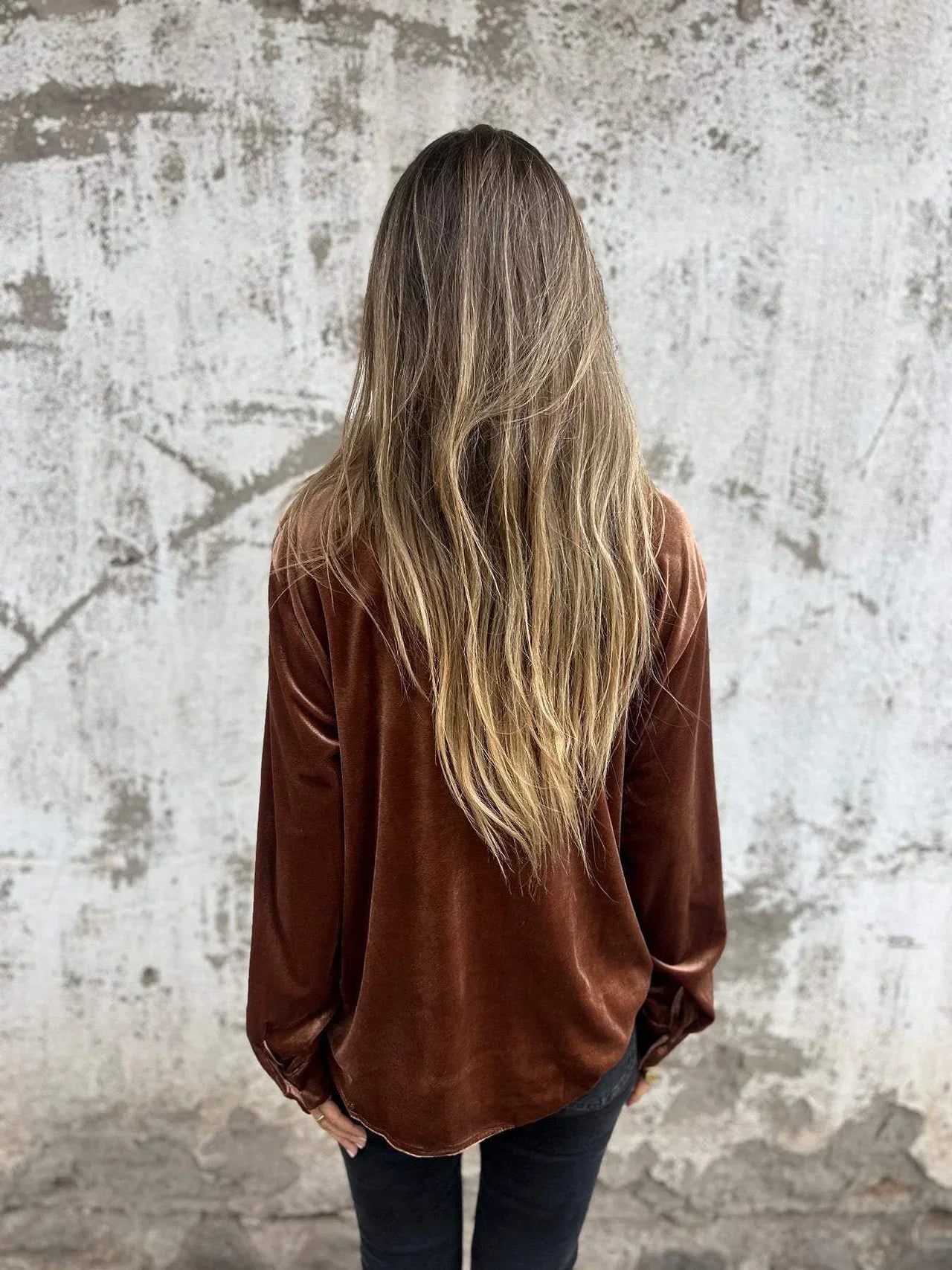 Carla | Luxurious velvet shirt