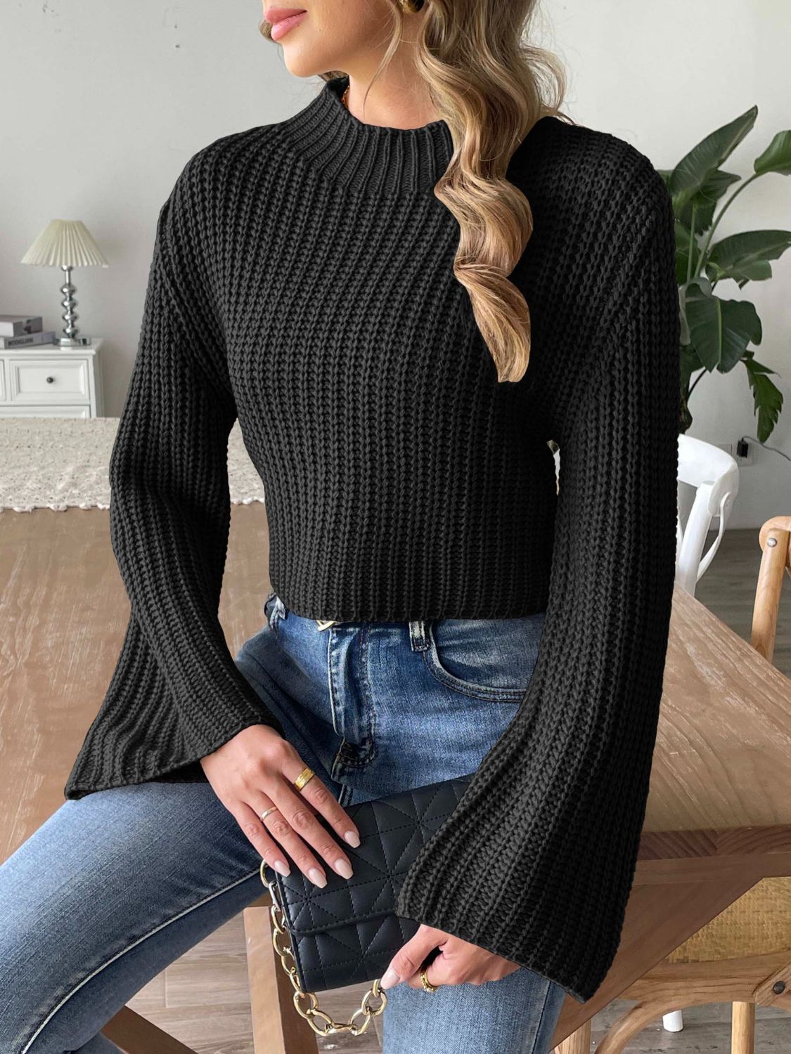 Nina | Long-sleeved sweater with stand-up collar