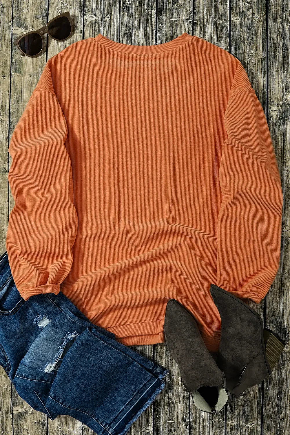 Anita | Long sleeve crew neck sweatshirt with letter graphic