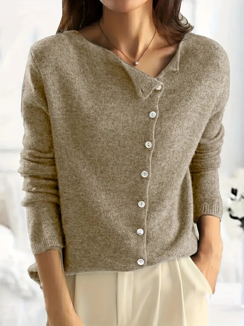 Karin | Asymmetrical, simple cardigan with button closure
