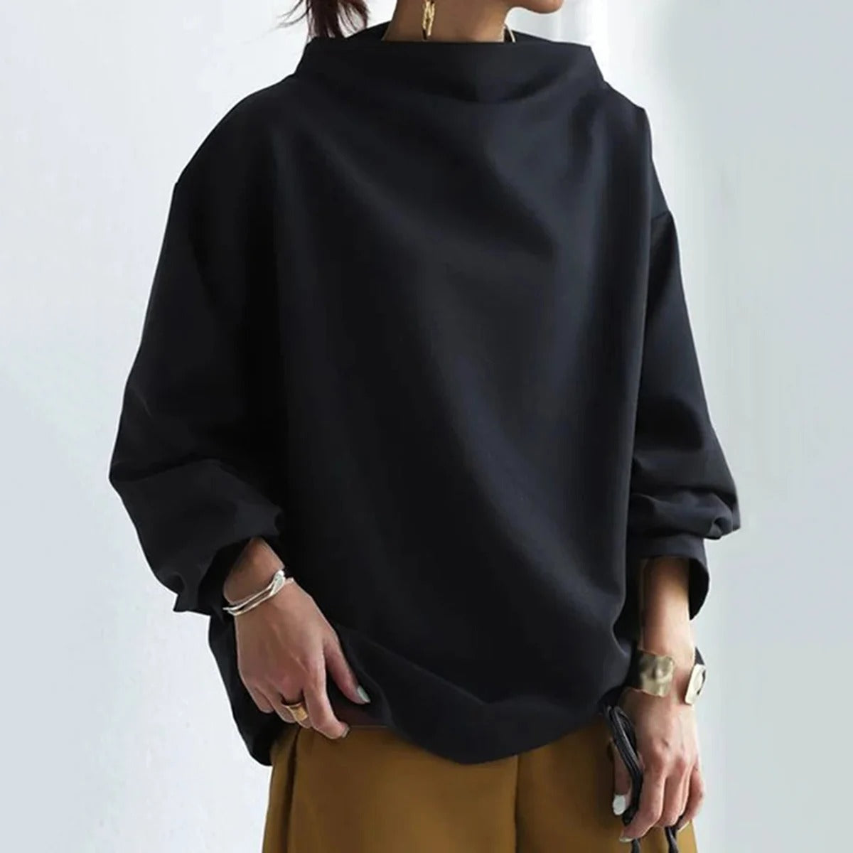 Fabiola | Women's long sleeve sweater black