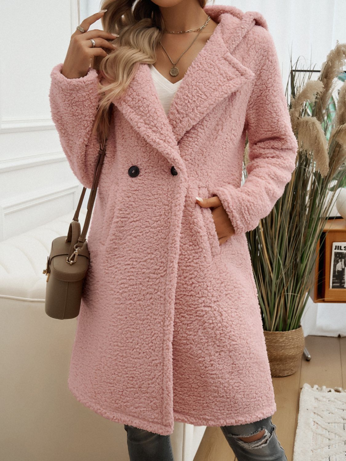 Elsa | Long sleeve teddy coat with hood and pockets