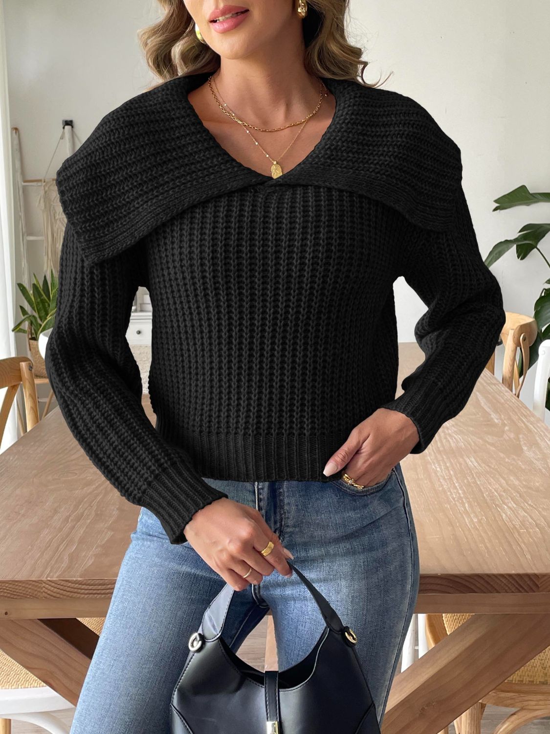 Olga | Long-sleeved cable knit sweater
